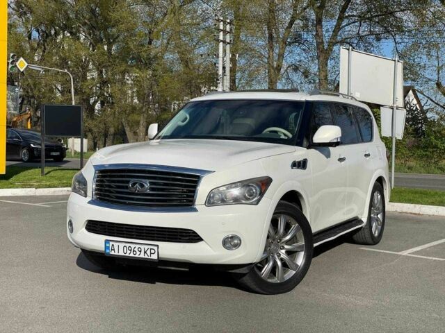 Белый Инфинити QX56, объемом двигателя 5.6 л и пробегом 270 тыс. км за 15900 $, фото 1 на Automoto.ua