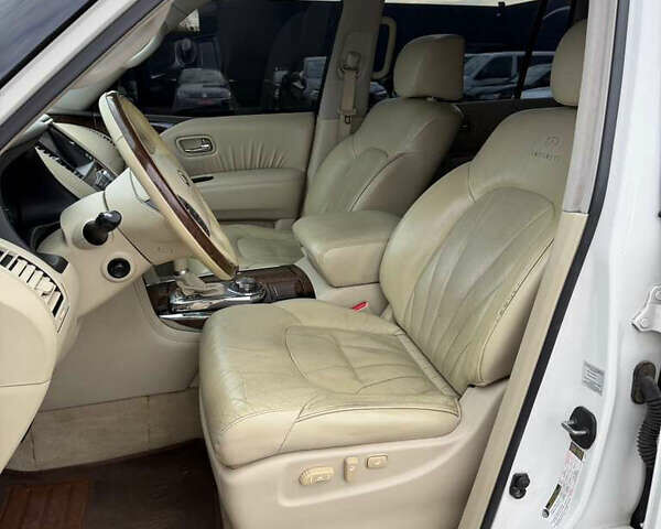 Білий Інфініті QX56, об'ємом двигуна 5.55 л та пробігом 160 тис. км за 16900 $, фото 8 на Automoto.ua