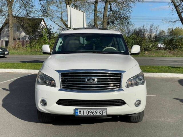 Белый Инфинити QX56, объемом двигателя 5.6 л и пробегом 270 тыс. км за 15900 $, фото 2 на Automoto.ua