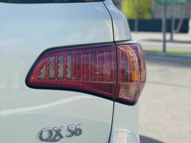 Белый Инфинити QX56, объемом двигателя 5.6 л и пробегом 270 тыс. км за 15900 $, фото 5 на Automoto.ua