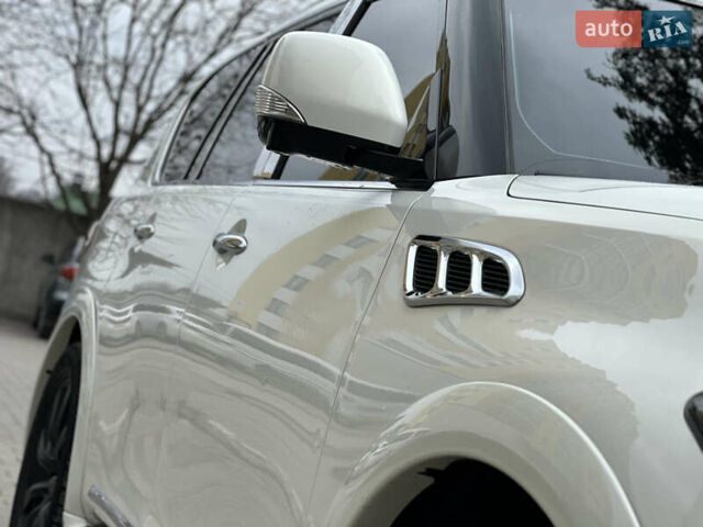 Белый Инфинити QX56, объемом двигателя 5.55 л и пробегом 292 тыс. км за 24300 $, фото 7 на Automoto.ua