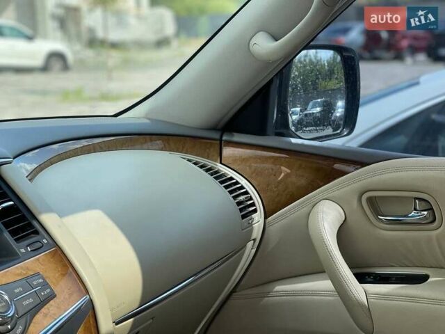 Белый Инфинити QX56, объемом двигателя 5.55 л и пробегом 270 тыс. км за 15900 $, фото 14 на Automoto.ua