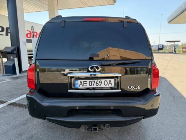 Чорний Інфініті QX56, об'ємом двигуна 0 л та пробігом 170 тис. км за 8700 $, фото 1 на Automoto.ua