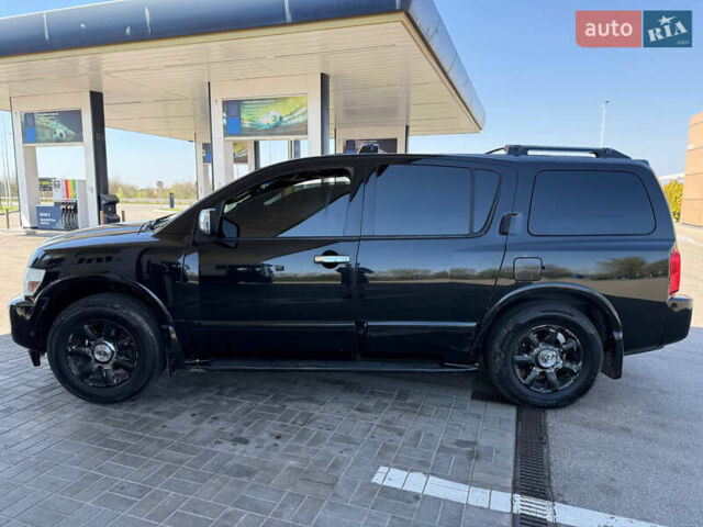 Чорний Інфініті QX56, об'ємом двигуна 5.55 л та пробігом 170 тис. км за 8500 $, фото 8 на Automoto.ua