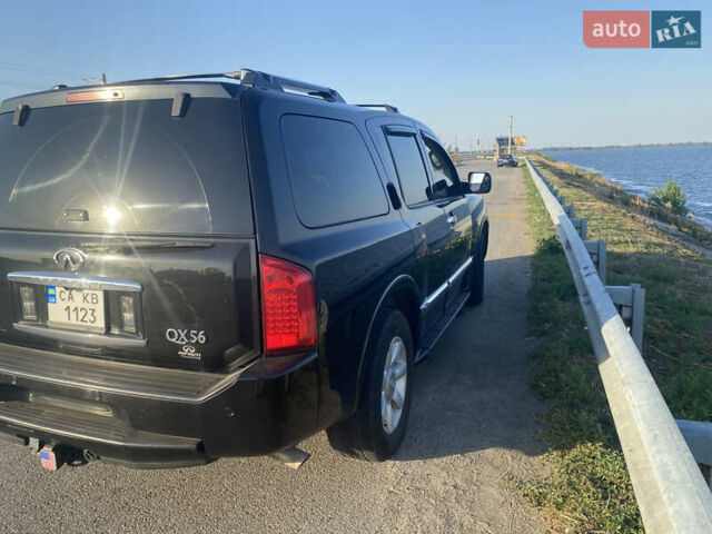 Чорний Інфініті QX56, об'ємом двигуна 5.6 л та пробігом 284 тис. км за 10000 $, фото 4 на Automoto.ua