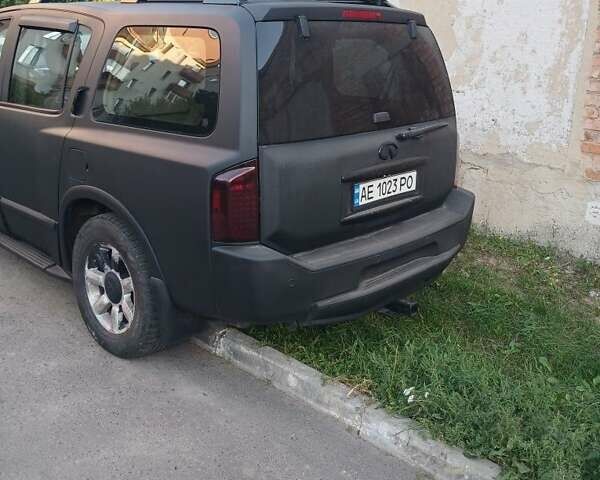 Чорний Інфініті QX56, об'ємом двигуна 5.6 л та пробігом 140 тис. км за 9500 $, фото 2 на Automoto.ua