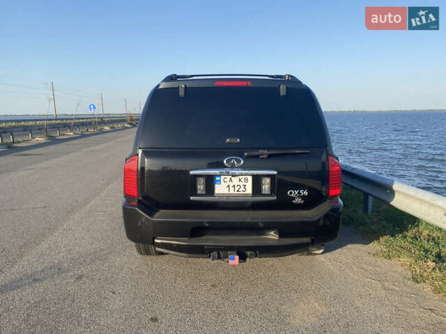 Чорний Інфініті QX56, об'ємом двигуна 5.6 л та пробігом 284 тис. км за 10000 $, фото 3 на Automoto.ua