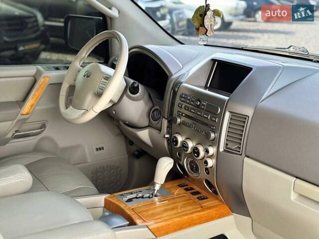 Черный Инфинити QX56, объемом двигателя 5.6 л и пробегом 235 тыс. км за 9499 $, фото 9 на Automoto.ua