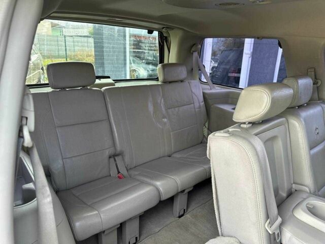 Черный Инфинити QX56, объемом двигателя 5.6 л и пробегом 235 тыс. км за 9499 $, фото 7 на Automoto.ua