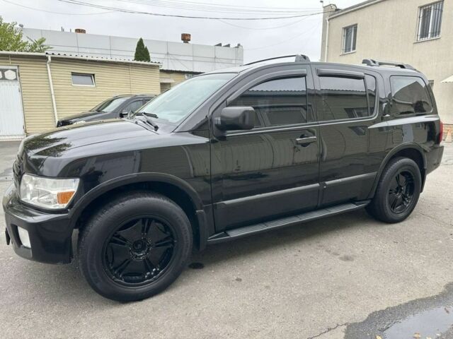 Чорний Інфініті QX56, об'ємом двигуна 5.6 л та пробігом 158 тис. км за 8499 $, фото 1 на Automoto.ua