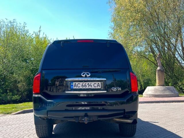 Черный Инфинити QX56, объемом двигателя 5.6 л и пробегом 283 тыс. км за 12000 $, фото 3 на Automoto.ua