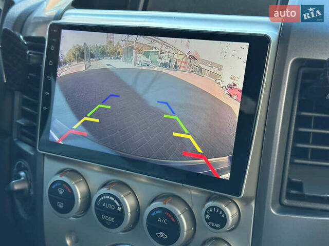Черный Инфинити QX56, объемом двигателя 5.6 л и пробегом 250 тыс. км за 9890 $, фото 12 на Automoto.ua