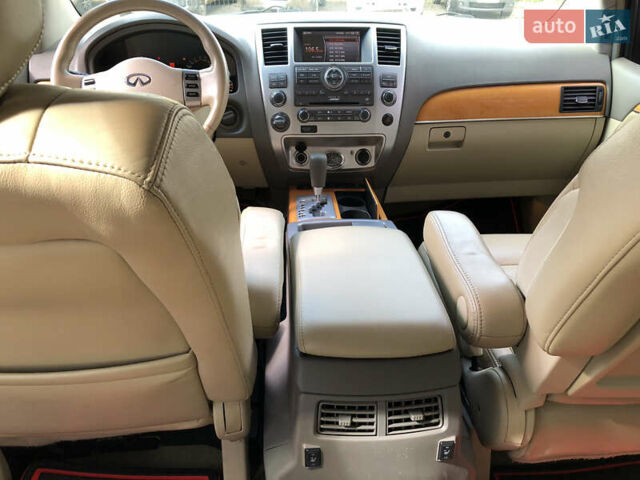 Черный Инфинити QX56, объемом двигателя 5.6 л и пробегом 229 тыс. км за 11499 $, фото 5 на Automoto.ua