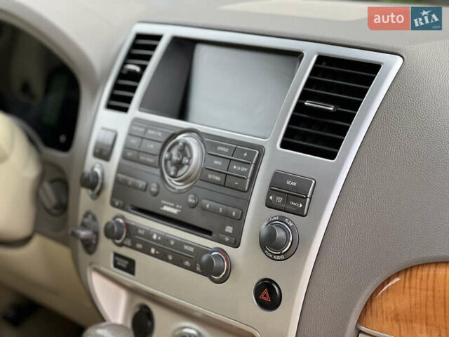 Чорний Інфініті QX56, об'ємом двигуна 5.6 л та пробігом 107 тис. км за 15499 $, фото 20 на Automoto.ua