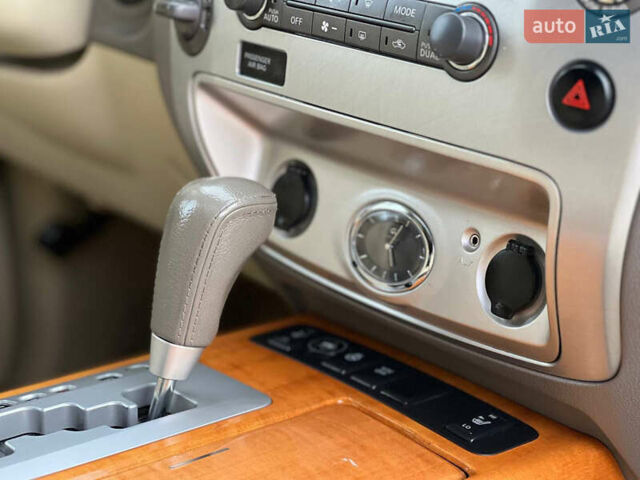 Черный Инфинити QX56, объемом двигателя 5.6 л и пробегом 113 тыс. км за 17500 $, фото 6 на Automoto.ua