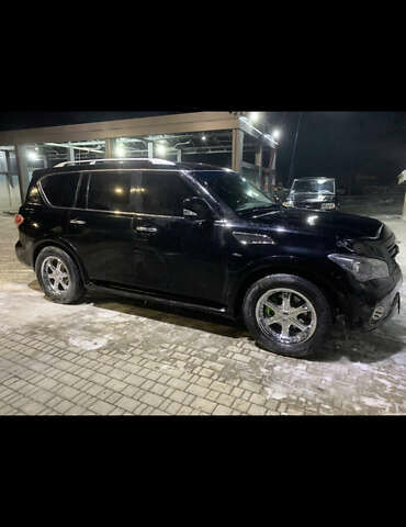 Черный Инфинити QX56, объемом двигателя 5.6 л и пробегом 285 тыс. км за 15600 $, фото 16 на Automoto.ua