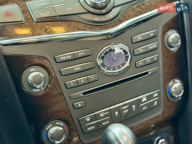 Черный Инфинити QX56, объемом двигателя 5.6 л и пробегом 220 тыс. км за 21500 $, фото 96 на Automoto.ua