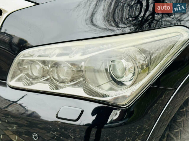 Черный Инфинити QX56, объемом двигателя 5.6 л и пробегом 220 тыс. км за 21500 $, фото 19 на Automoto.ua