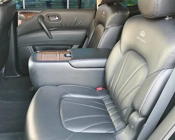 Черный Инфинити QX56, объемом двигателя 5.55 л и пробегом 141 тыс. км за 18100 $, фото 17 на Automoto.ua