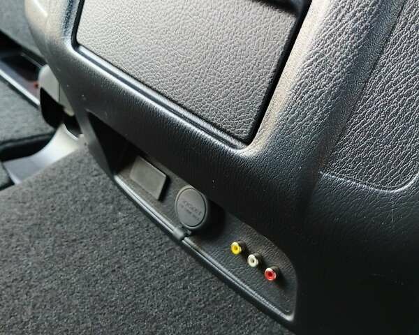 Черный Инфинити QX56, объемом двигателя 5.55 л и пробегом 141 тыс. км за 18100 $, фото 23 на Automoto.ua