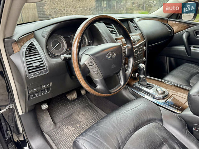 Черный Инфинити QX56, объемом двигателя 5.6 л и пробегом 220 тыс. км за 21500 $, фото 53 на Automoto.ua