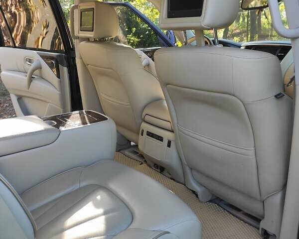 Черный Инфинити QX56, объемом двигателя 5.55 л и пробегом 190 тыс. км за 14900 $, фото 9 на Automoto.ua