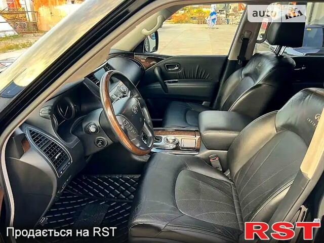Чорний Інфініті QX56, об'ємом двигуна 5.6 л та пробігом 316 тис. км за 18500 $, фото 11 на Automoto.ua