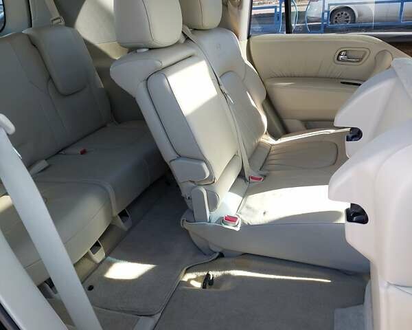 Черный Инфинити QX56, объемом двигателя 5.6 л и пробегом 150 тыс. км за 20500 $, фото 15 на Automoto.ua
