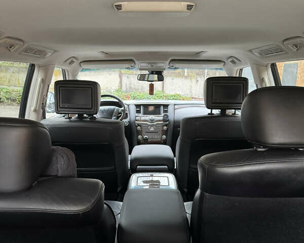 Черный Инфинити QX56, объемом двигателя 5.55 л и пробегом 322 тыс. км за 20000 $, фото 13 на Automoto.ua