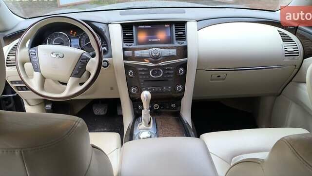 Черный Инфинити QX56, объемом двигателя 5.55 л и пробегом 154 тыс. км за 19900 $, фото 2 на Automoto.ua