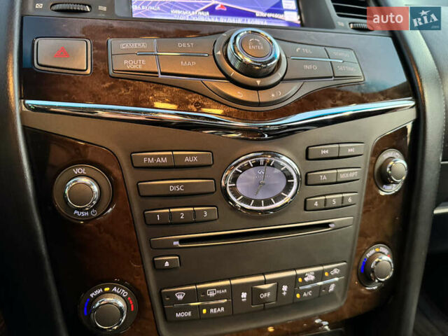 Черный Инфинити QX56, объемом двигателя 5.6 л и пробегом 230 тыс. км за 15000 $, фото 45 на Automoto.ua