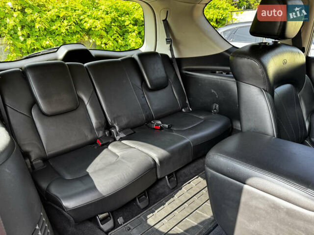 Черный Инфинити QX56, объемом двигателя 5.6 л и пробегом 230 тыс. км за 15000 $, фото 42 на Automoto.ua