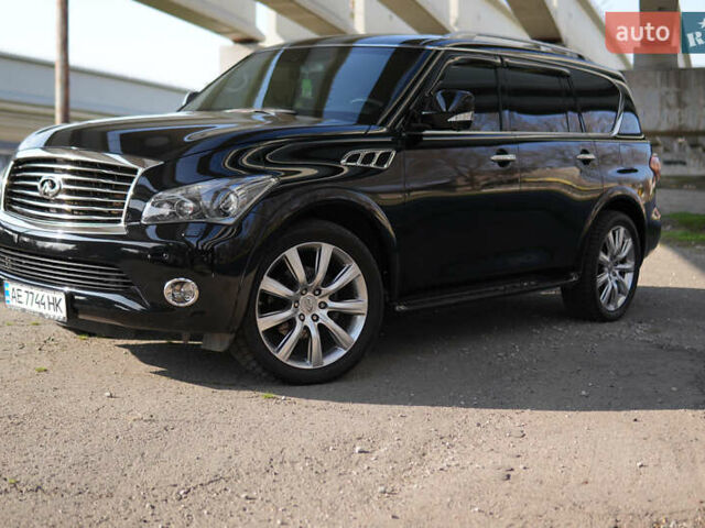 Черный Инфинити QX56, объемом двигателя 5.55 л и пробегом 114 тыс. км за 19500 $, фото 4 на Automoto.ua
