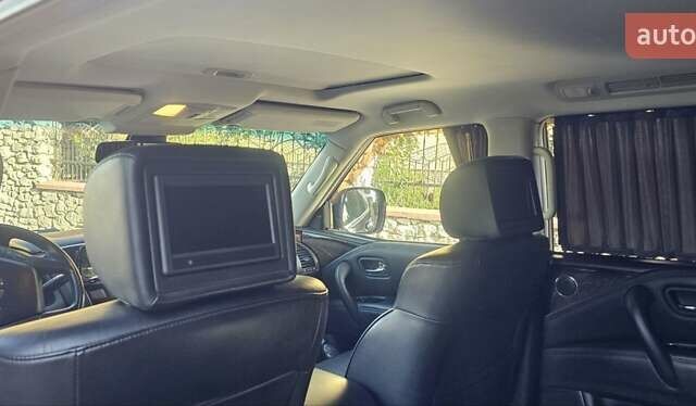 Коричневый Инфинити QX56, объемом двигателя 5.55 л и пробегом 265 тыс. км за 25000 $, фото 15 на Automoto.ua