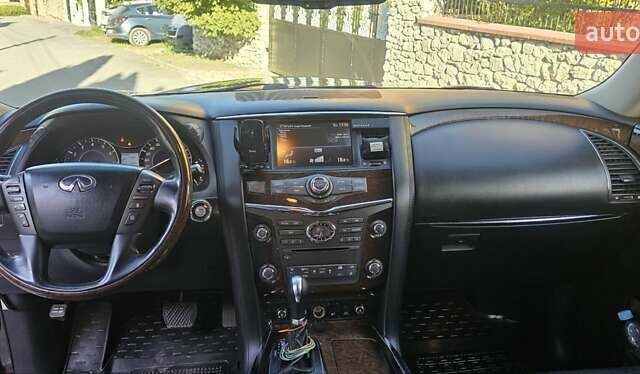 Коричневый Инфинити QX56, объемом двигателя 5.55 л и пробегом 265 тыс. км за 25000 $, фото 24 на Automoto.ua