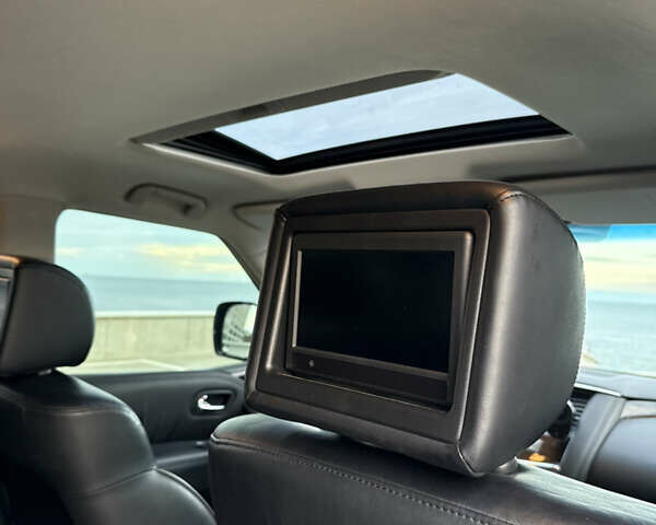 Коричневый Инфинити QX56, объемом двигателя 5.55 л и пробегом 148 тыс. км за 24500 $, фото 16 на Automoto.ua