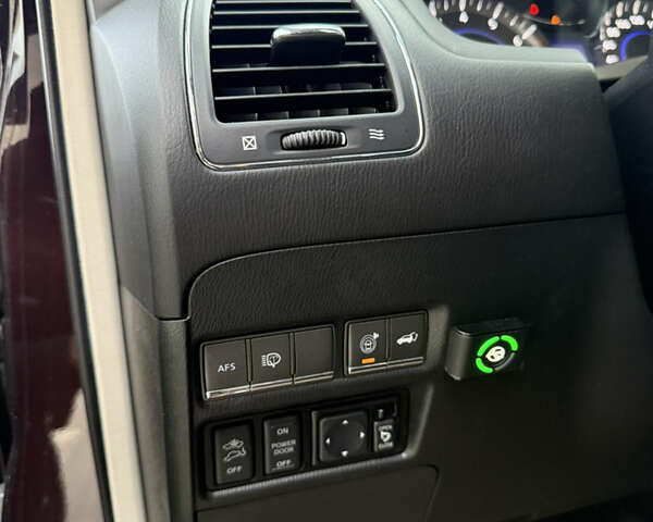 Коричневый Инфинити QX56, объемом двигателя 5.55 л и пробегом 148 тыс. км за 24500 $, фото 10 на Automoto.ua