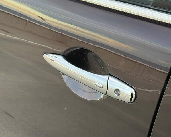 Коричневый Инфинити QX56, объемом двигателя 5.55 л и пробегом 148 тыс. км за 24500 $, фото 6 на Automoto.ua