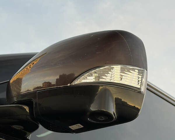 Коричневый Инфинити QX56, объемом двигателя 5.55 л и пробегом 148 тыс. км за 24500 $, фото 21 на Automoto.ua