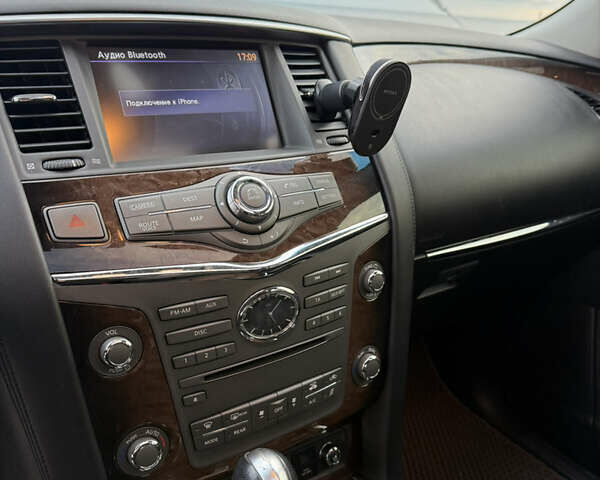 Коричневый Инфинити QX56, объемом двигателя 5.55 л и пробегом 148 тыс. км за 24500 $, фото 9 на Automoto.ua