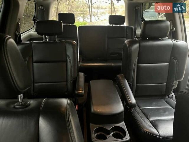Инфинити QX56, объемом двигателя 5.6 л и пробегом 256 тыс. км за 10900 $, фото 3 на Automoto.ua