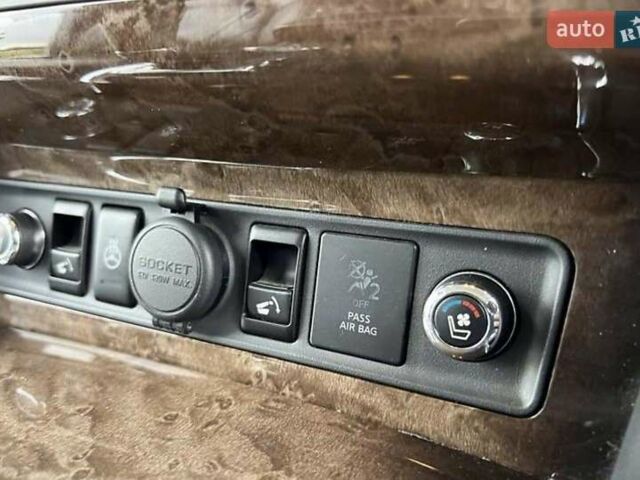 Инфинити QX56, объемом двигателя 5.55 л и пробегом 149 тыс. км за 25000 $, фото 15 на Automoto.ua