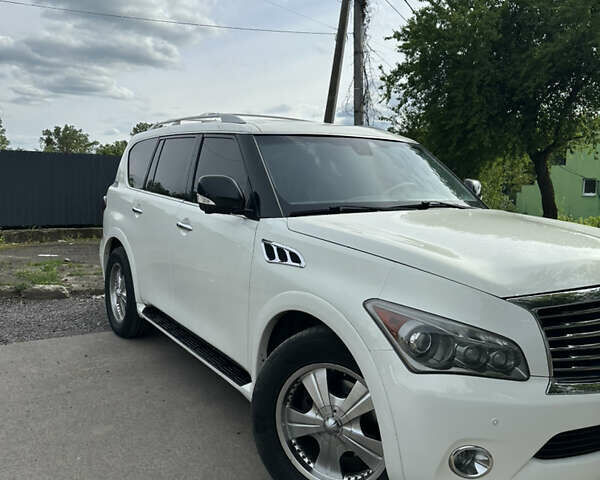 Інфініті QX56, об'ємом двигуна 5.55 л та пробігом 192 тис. км за 23000 $, фото 7 на Automoto.ua