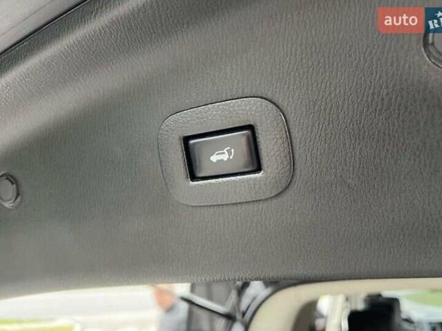 Инфинити QX56, объемом двигателя 5.55 л и пробегом 149 тыс. км за 25000 $, фото 17 на Automoto.ua