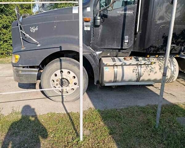 Черный Интернационал 9200, объемом двигателя 12.7 л и пробегом 600 тыс. км за 7000 $, фото 4 на Automoto.ua