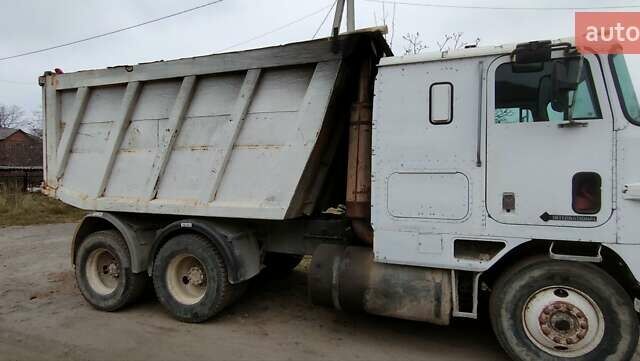 Білий Інтернаціонал 9600, об'ємом двигуна 14.6 л та пробігом 900 тис. км за 10000 $, фото 16 на Automoto.ua