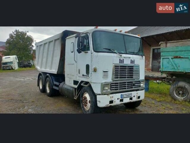 Білий Інтернаціонал 9600, об'ємом двигуна 14.6 л та пробігом 900 тис. км за 10000 $, фото 8 на Automoto.ua