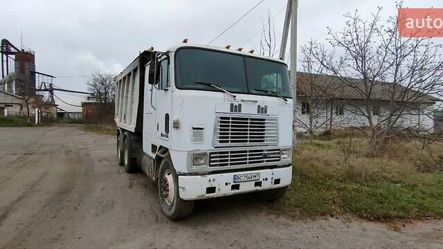 Білий Інтернаціонал 9600, об'ємом двигуна 14.6 л та пробігом 900 тис. км за 10000 $, фото 15 на Automoto.ua