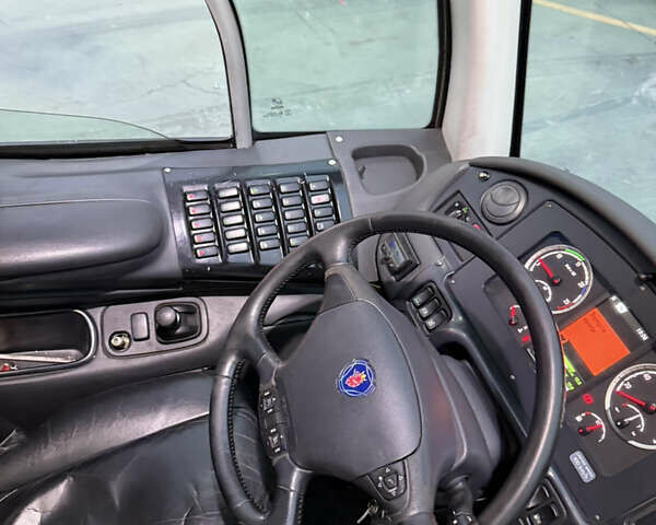 Черный Иризар PB, объемом двигателя 0 л и пробегом 300 тыс. км за 142212 $, фото 5 на Automoto.ua