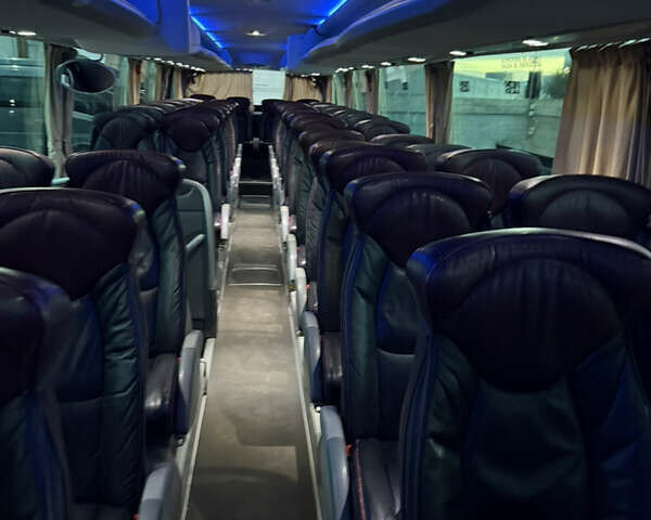 Черный Иризар PB, объемом двигателя 0 л и пробегом 300 тыс. км за 142212 $, фото 7 на Automoto.ua